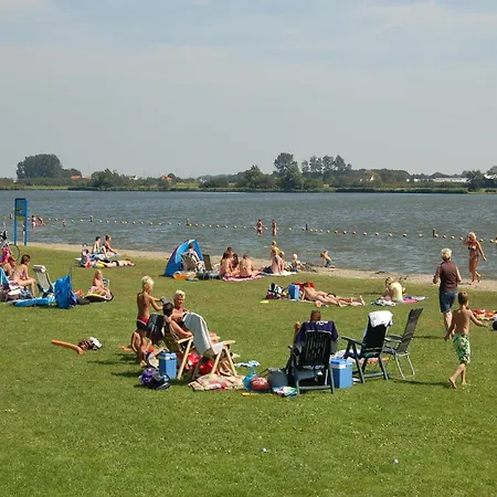 In Noordwijk Near & Prázdninový dům *