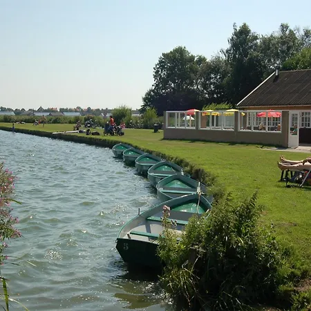 In Noordwijk Near & Prázdninový dům *