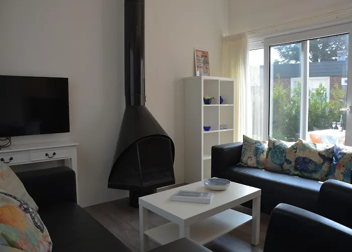 In Noordwijk Near & *