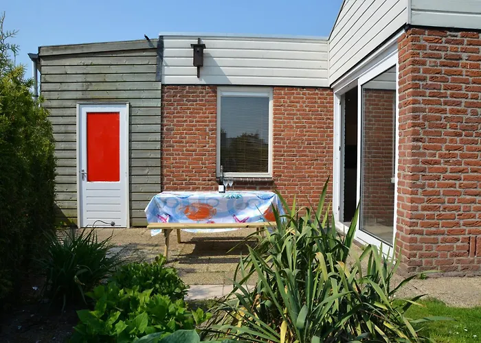 In Noordwijk Near & *